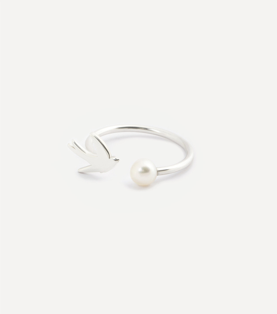 Be Sensual Pearl Ring in Silver