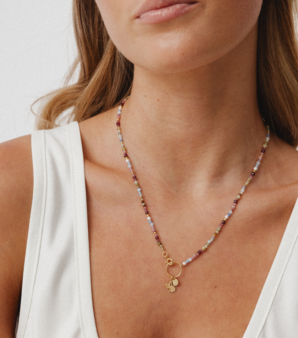 Natural Beauty Necklace in Gold