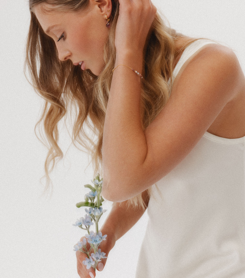 Inner Bloom Necklace in Gold